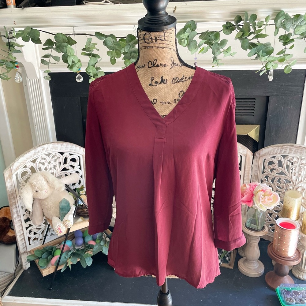 Women’s lace on arm blouse
